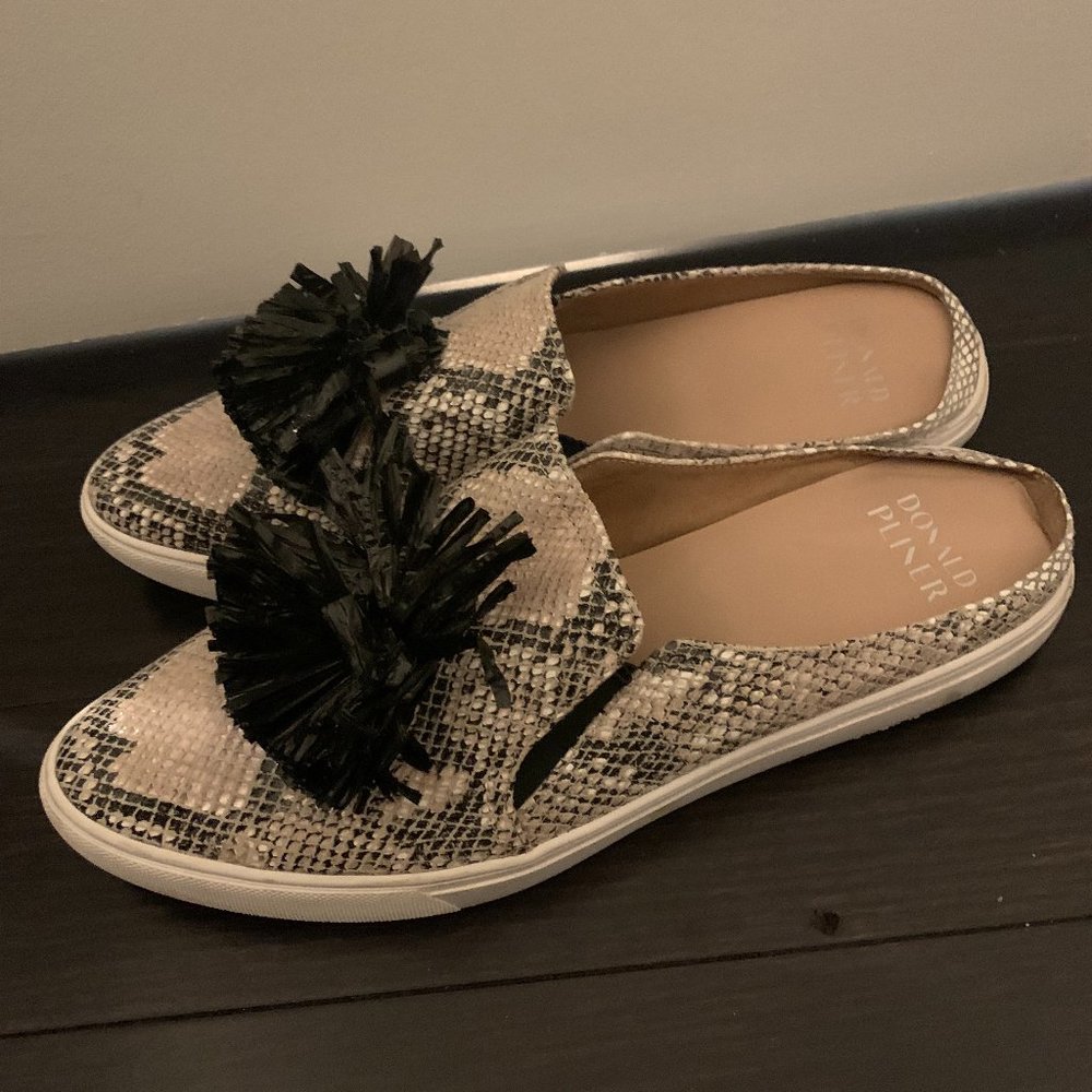 Donald Pliner Snakeskin loafers (Size 11)